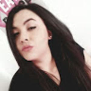 Meet your Posher, Alejandra